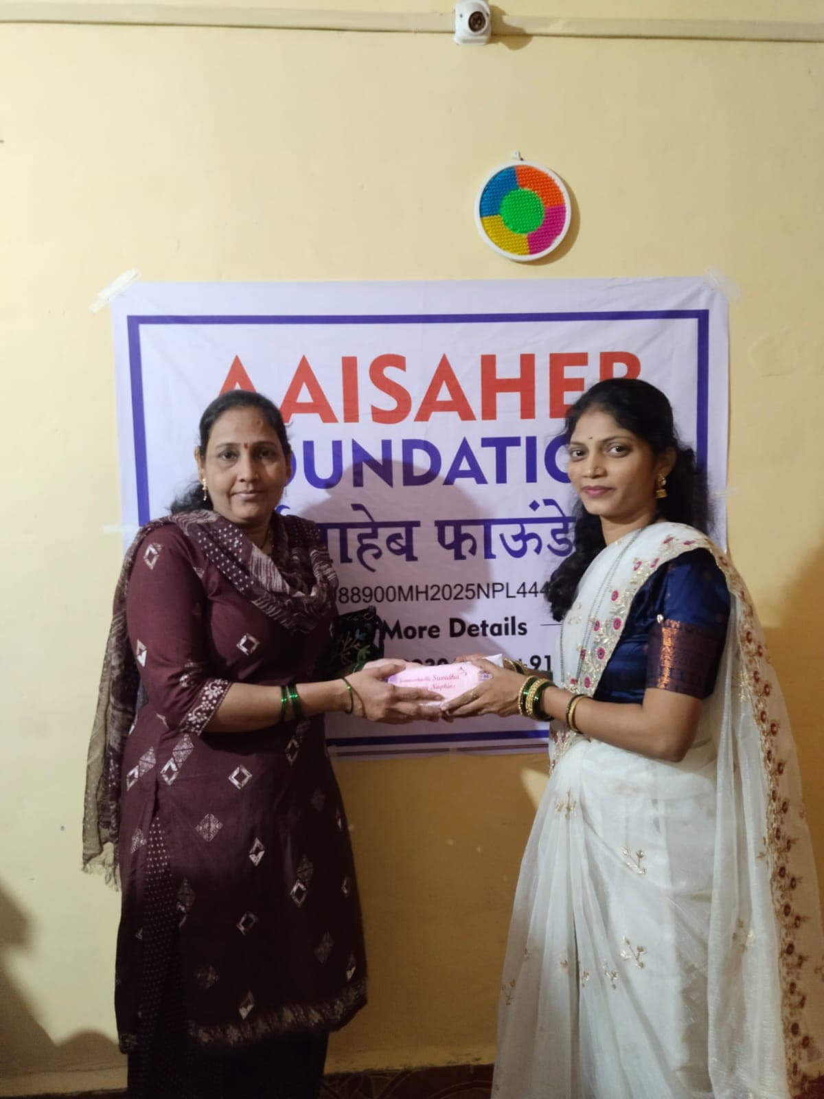 Sanitary Pad Distribution Initiative - Diva - photo 4